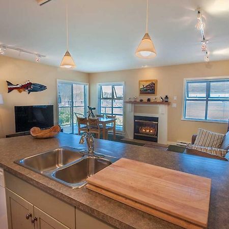 Luxury Oceanfront Condo By Onlybc 104 Tofino Exterior foto